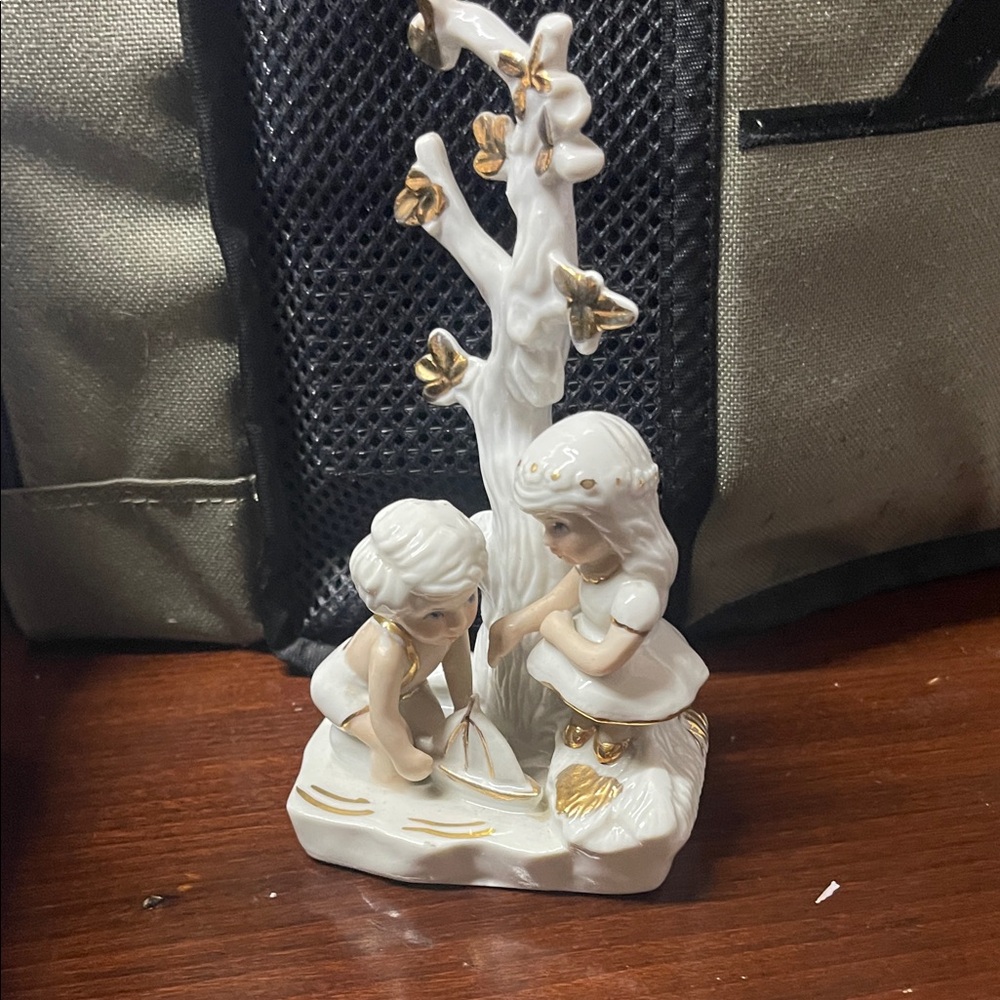 4  Figurine with Gold Accents set